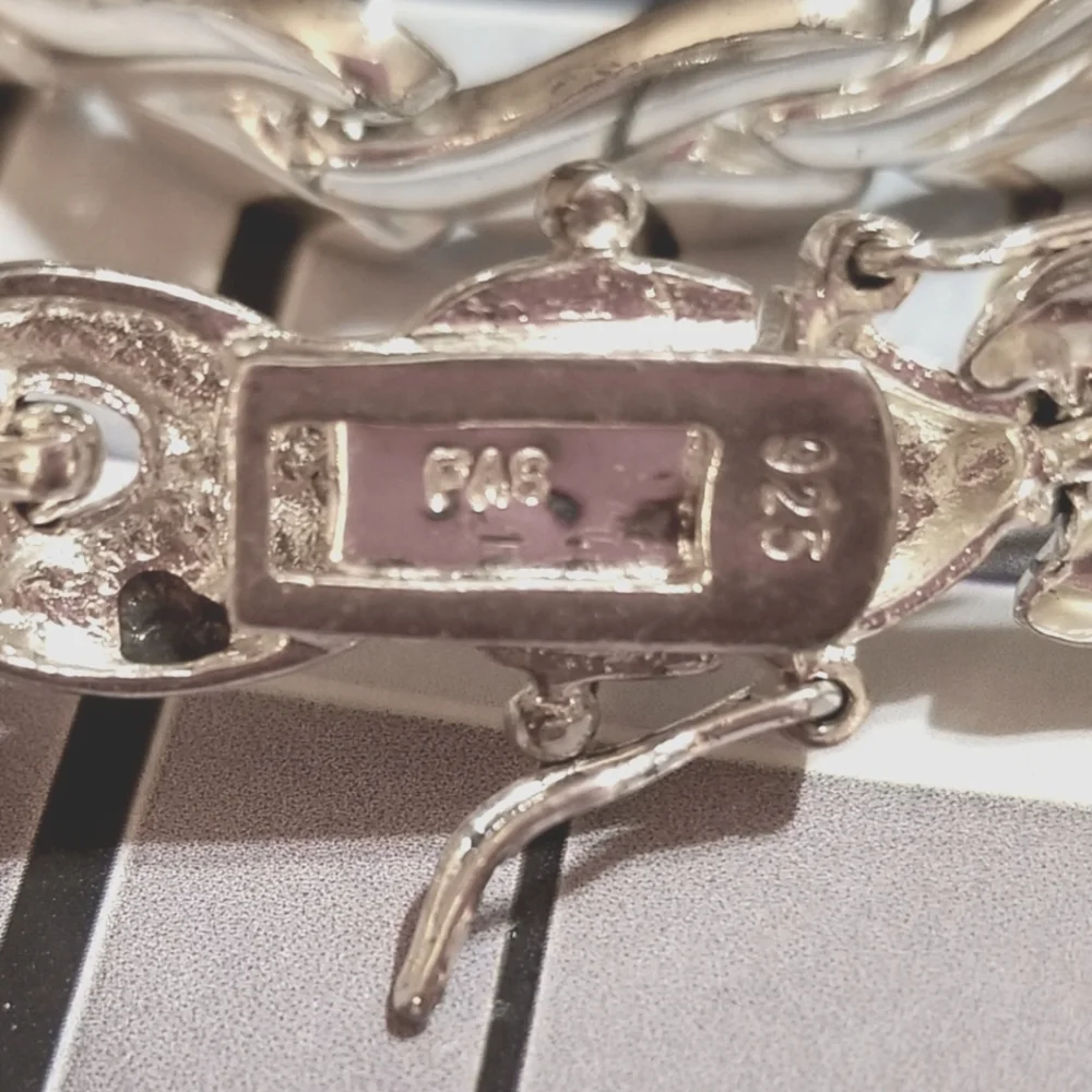 Vintage STERLING SILVER Unique Link Bracelet